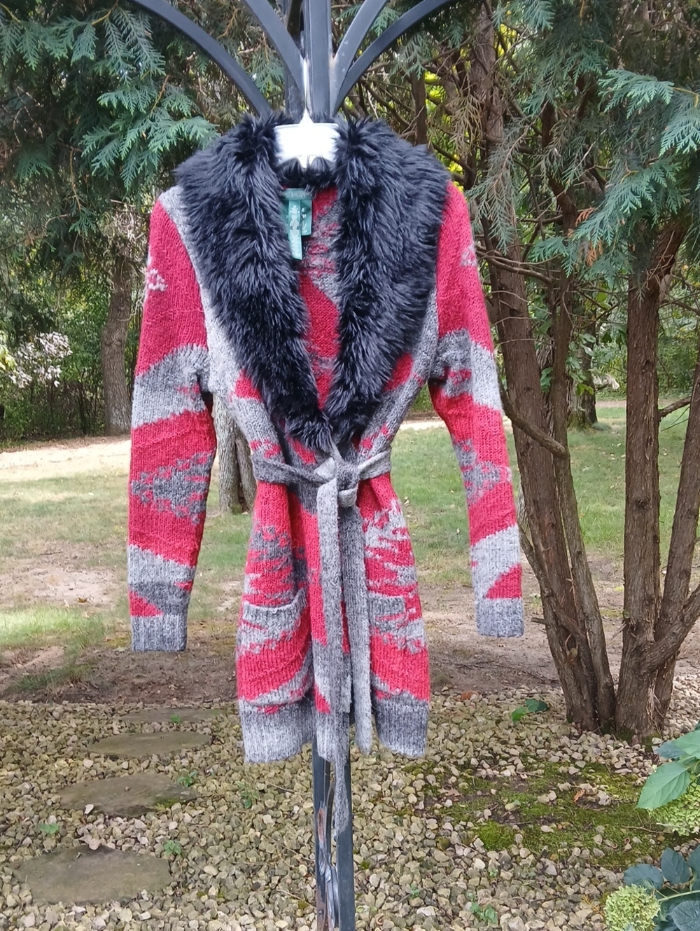 Lauren Ralph Lauren red & gray Southwestern-style cardigan 26% Wool Sz M LUXURY
